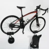 Flowter Pedaalhanger plus met accessoires en een fiets opgehangen